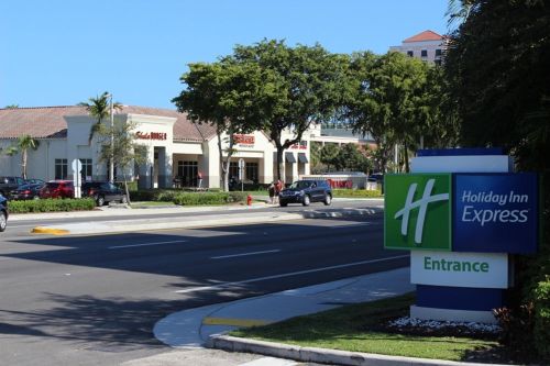 Holiday Inn Fort Lauderdale Cruise Port Airport
