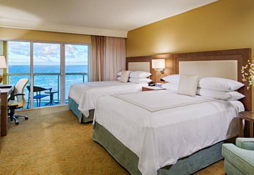fort-lauderdale-marriott-pompano-beach-resort-spa-bedroom